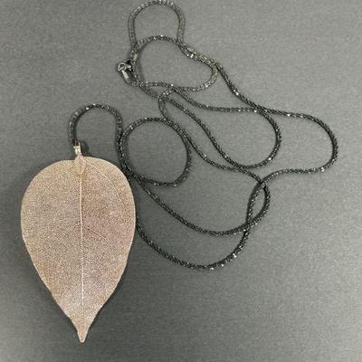 rose gold leaf necklace