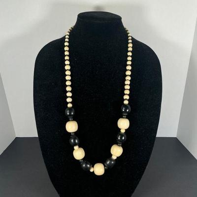 vintage beaded necklace