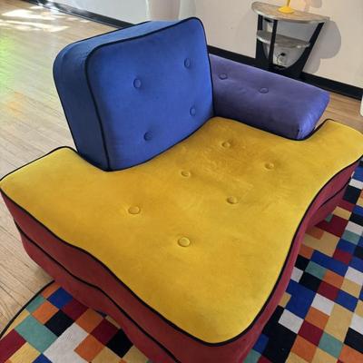 Reclining chair, lays flat