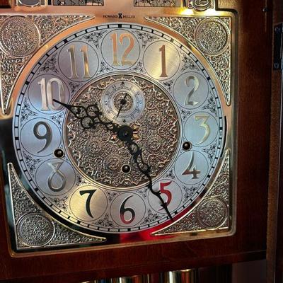 clock has been dropped needs repair