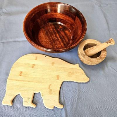 Wood Lover's Lot - Large Salad Bowl - Wooden Mortar & Pestle Plus Bear Cutting Board