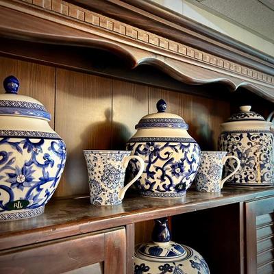 Ralph Lauren "Mandarin Blue" decor