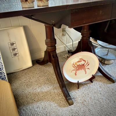Vintage drop-leaf table