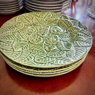 4 green Bordallo Pinheiro plates