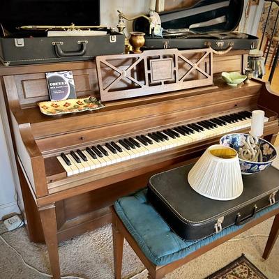 Everett upright piano