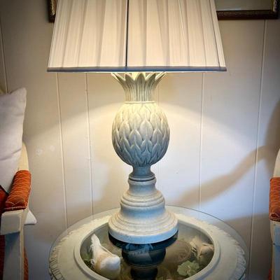 White pineapple lamp