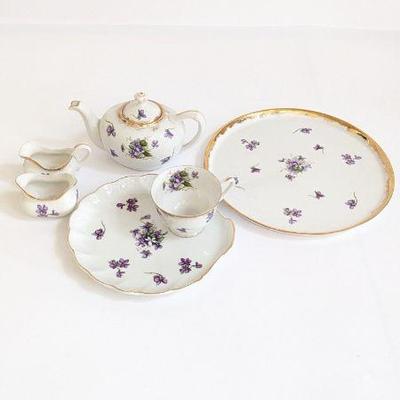 Lot #B90 - Rosetti Tea for One