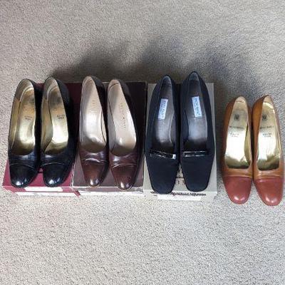Lot #B32 - Bruno Magli Italy Pumps Size 8
