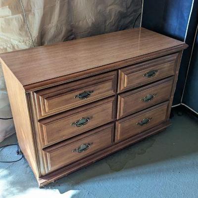 Lot #B140 - Sumter Cabinet Co. Dresser