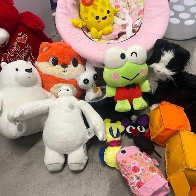 TII109- Baby Bouncer & Assorted Plush & Battery Operated Toys