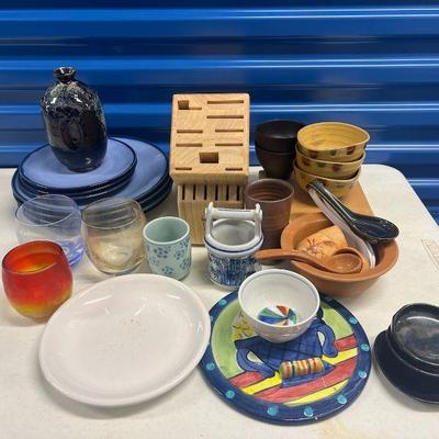 TII149- Assorted Kitchen Items 