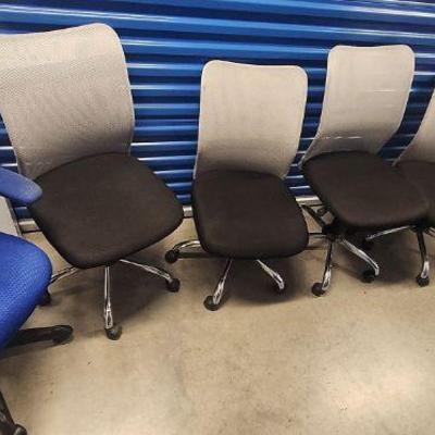 TII051 - Office Chairs