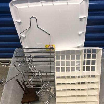 TII167 - Shower Caddy, Door Hook Mystery Lot 