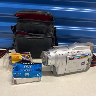 TII119- Samsung Digital Camcorder 