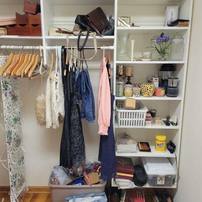 Women's fashion. $8ea
Assorted glass / Yankee Candle $3ea