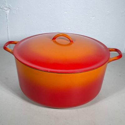 VINTAGE DESCOWARE ENAMEL DUTCH OVEN | Descoware Belgium enamel Dutch oven. - h. 7 x dia. 12 in

