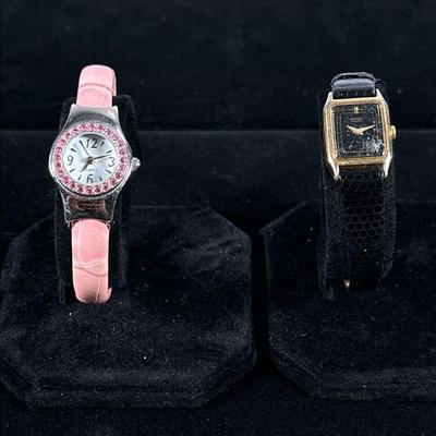 (2pc) WOMEN'S WRISTWATCHES | Including: Seiko Quartz stainless steel 2820-5000 with leather strap, and pink leather wristwatch with...