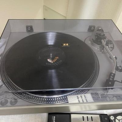 Sl1600 technic turntable