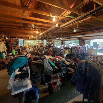 Estate sale photo