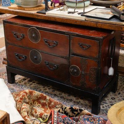 Come into our showroom October 4-6, 10am-5pm to purchase this item. 