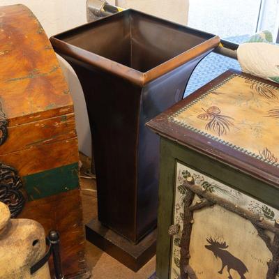 Come into our showroom October 4-6, 10am-5pm to purchase this item. 