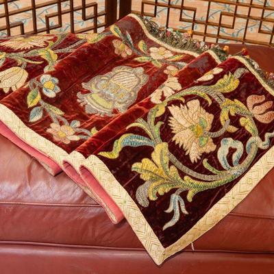 Come into our showroom October 4-6, 10am-5pm to purchase this item. 