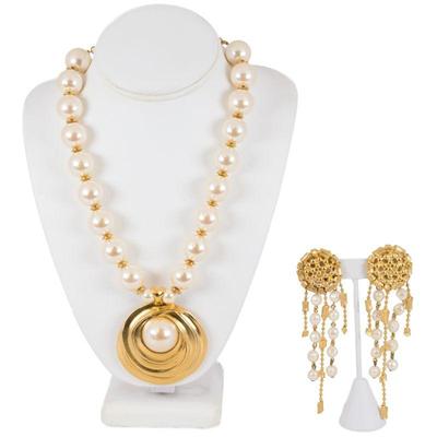 Come into our showroom October 4-6, 10am-5pm to purchase this item. 