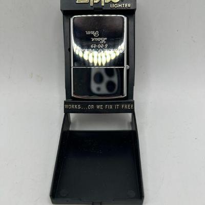 Vintage 1980’s Zippo Lighter - Tested & Works!
