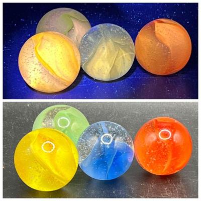 (4) Large UV Reactive Vintage Glass Marbles Glowing in 365nm Black Light

