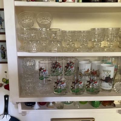 Glassware, jockey on horse