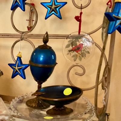 Blue ash tray 