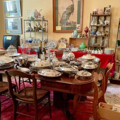 Lots of silverplate items