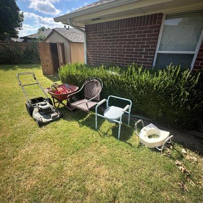 Estate sale photo