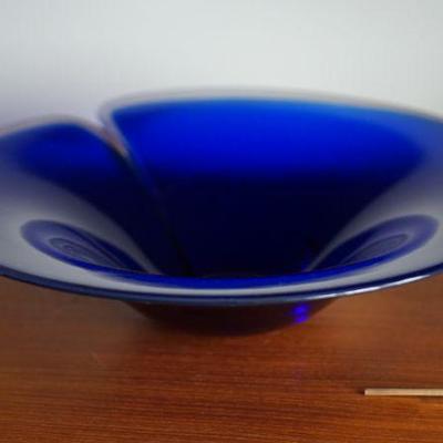 Unsigned cobalt  blue art glass bowl of 14" -noted crack and chip 