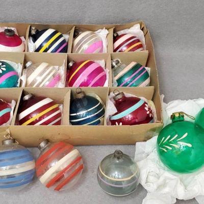 Ng076 vintage glass christmas ornaments