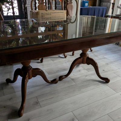 THOMASVILLE TABLE WITH LEAF EXTENSION AND 8 CHAIRS REDUCED!! GREAT DEAL-custom glass top
