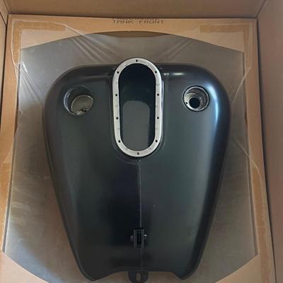 Harley-davidson 2003 Harley Road King Factory Prime Fuel Tank 61268-03 In Original Factory Box 