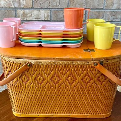 Vintage Wicker And Wood Redmon Peru Indiana Metal Handle Picnic Basket With Food Trays And Cups