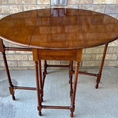 Pennsylvania House Wood Drop Leaf Gate Leg Side Table 