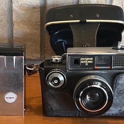 Vintage Argus Autronic II Camera With Case And Flash