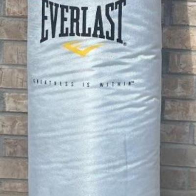 Everlast White 42 Inch Punching Bag 