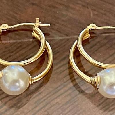 14K Gold & Pearl Hoop Earrings - Total Wight 2.6 Grams 