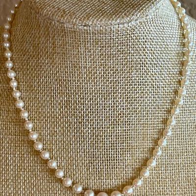 Vintage Hand Knotted Graduated 15 Inch Pearl Necklace With Silver Clasp 