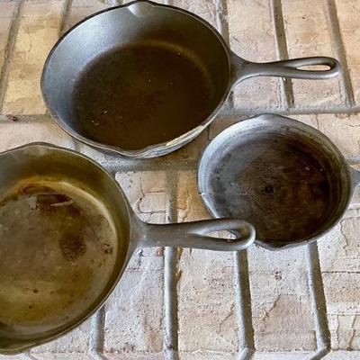 (3) Cast Iron Skillets - Lodge 9", 5Z 9", Taiwan 6.5"