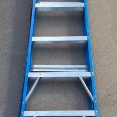 Keller Ladders 67 Series Model 678 8 Foot 225 Pound Fiberglass Ladder 
