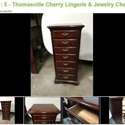 Lot # : 5 - Thomasville Cherry Lingerie & Jewelry Chest
Hidden Jewelry door on side of chest. Original pulls, bracket feet, 7 drawers and...