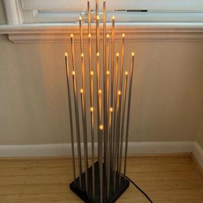 25 Bulb Minimalist Floor Lamp	