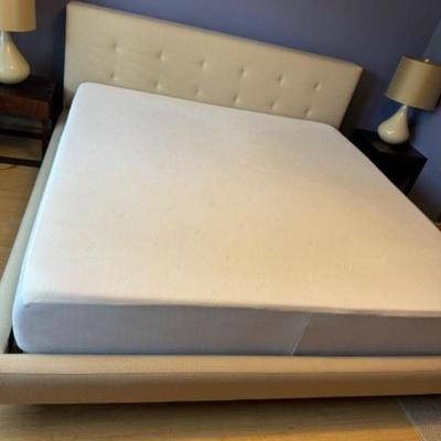 Sleep Innovations Memory Foam Mattress w/High-Quality Fabric Headboard	