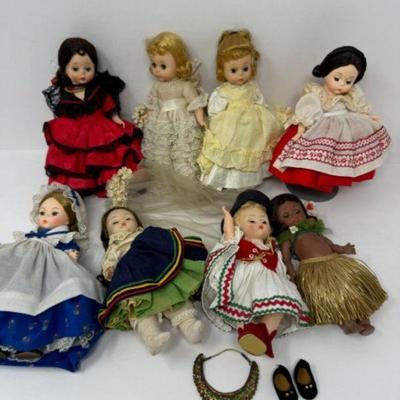 Madame Alexander International & Historical Doll Collection	