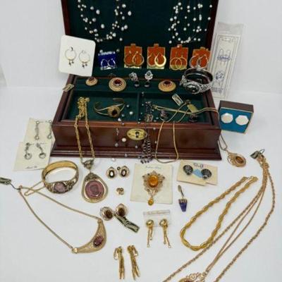 Vintage Jewelry Collection: Cameos, Abalone Earrings & More	